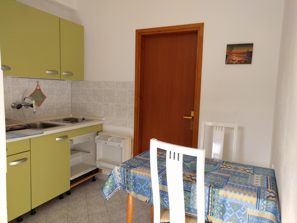 Apartment Ljubica Vrsar Exterior foto